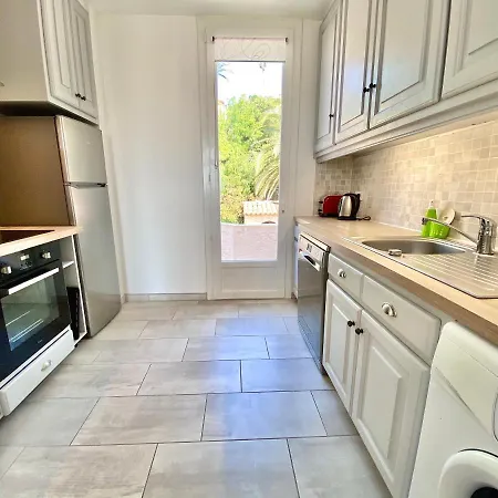 Appartement Avec Splendide Vue Mer, A 200 M De La Plage, Golfe De Saint-tropez