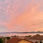 Avec Splendide Vue Mer, A 200 M De La Plage, Golfe De Saint-tropez