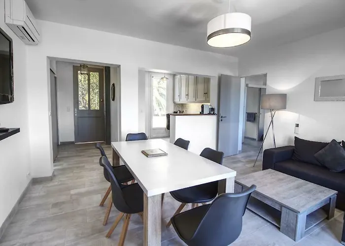 Avec Splendide Vue Mer, A 200 M De La Plage, Golfe De Saint-tropez Apartment Les Issambres