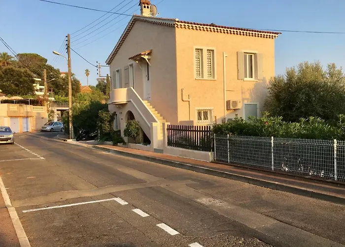 Apartment Avec Splendide Vue Mer, A 200 M De La Plage, Golfe De Saint-tropez *