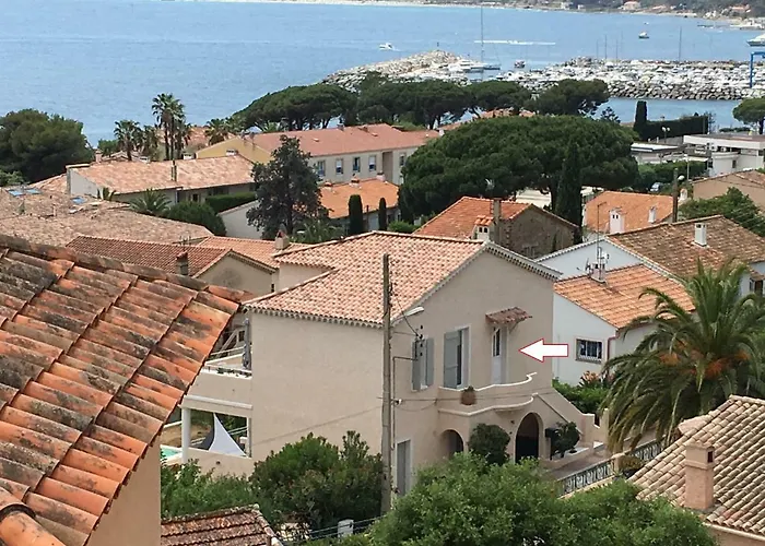 Avec Splendide Vue Mer, A 200 M De La Plage, Golfe De Saint-tropez * Les Issambres